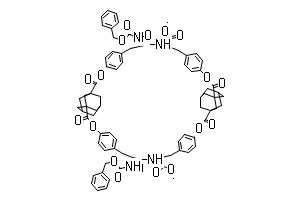 4,4′-(アダマンタン-1,3-ジイル)ビス(カルボニルオキシ)[1,1′-(アダマンタン-1,3-ジイル)ビス(カルボニルオキシ)ビス(4,1-フェニレン)ビス[1-オキソ-2-(ベンジルオキシカルボニルアミノ)-3,1-プロパンジイル]ビス(イミノ)ビス(2-メトキシカルボニル-2,1-エタンジイル)ビス(ベンゼン)]